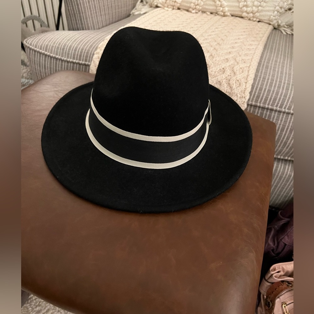 Vans womens black Fedora S/M Hat